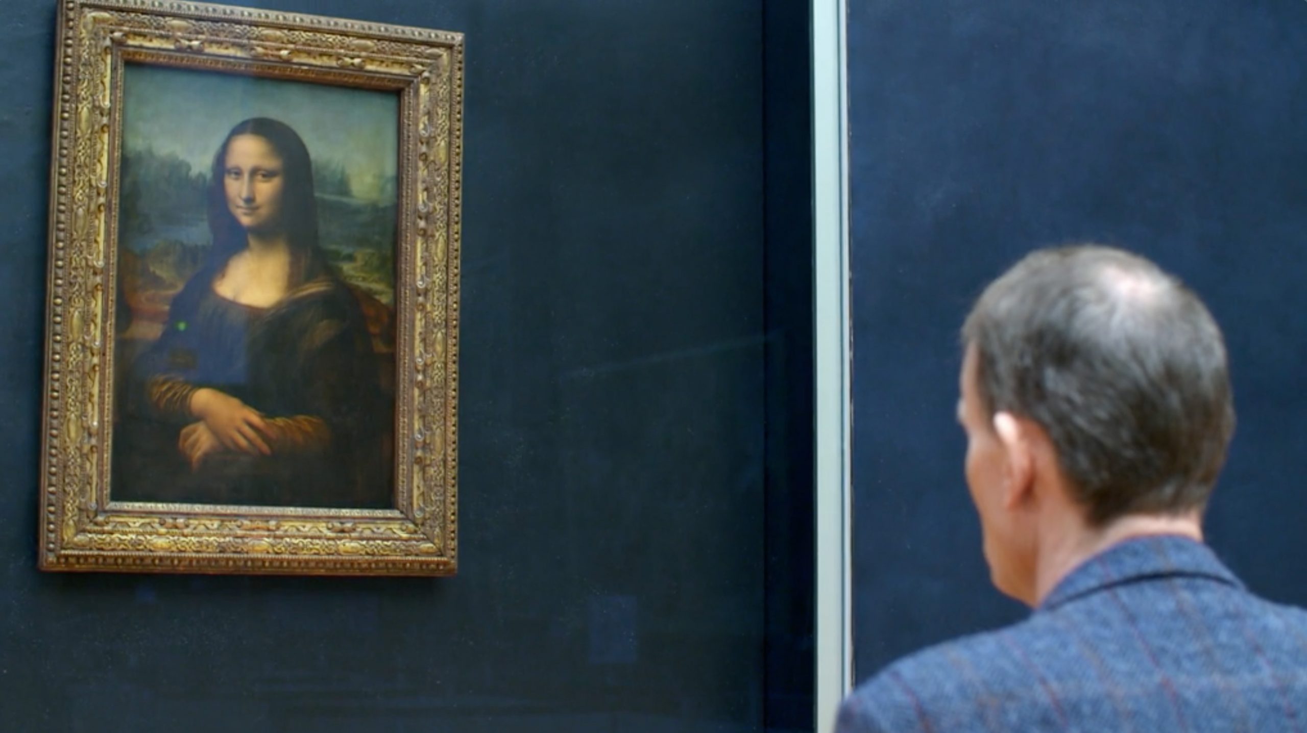 Andrew Marr looking at The Mona Lisa by Leonardo Da Vinci